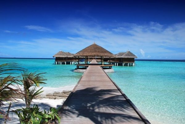 Maldives-Travel-Packages-In-Nashik-1-min-768x514